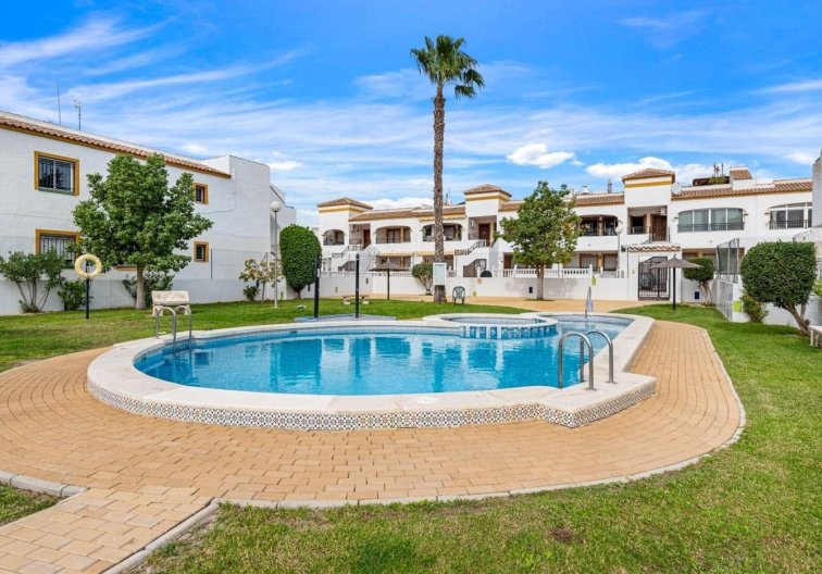 Apartamento  - Segunda mano - Orihuela - Inland