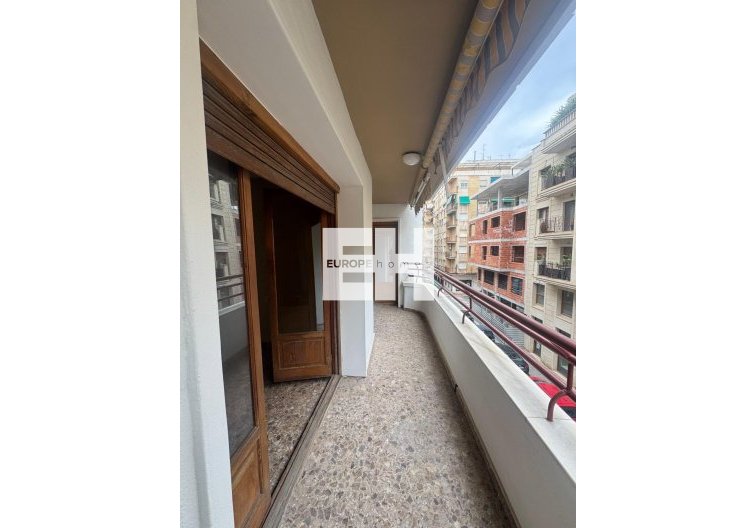 Apartamento  - Segunda mano - Orihuela - Zona Centro