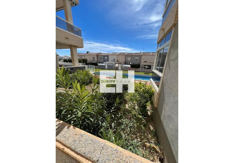 Apartamento  - Segunda mano - Torrevieja - Aguas Nuevas