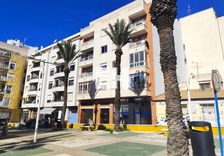 Apartamento  - Segunda mano - Torrevieja - Centro