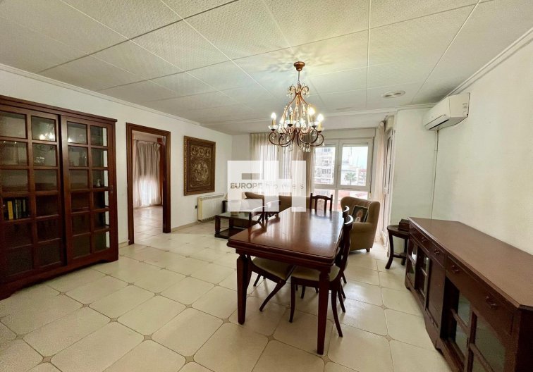 Apartamento  - Segunda mano - Torrevieja - Centro