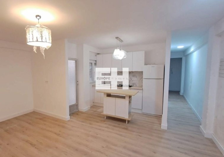 Apartamento  - Segunda mano - Torrevieja - Centro