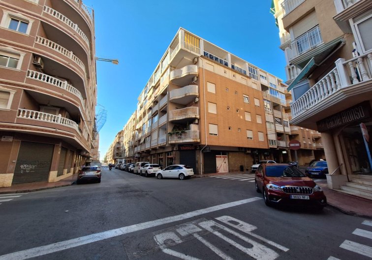 Apartamento  - Segunda mano - Torrevieja - Centro