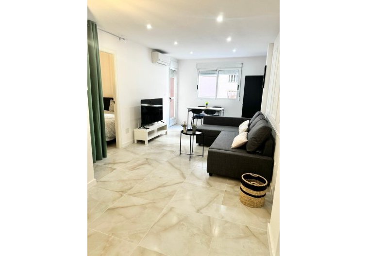 Apartamento  - Segunda mano - Torrevieja - Centro