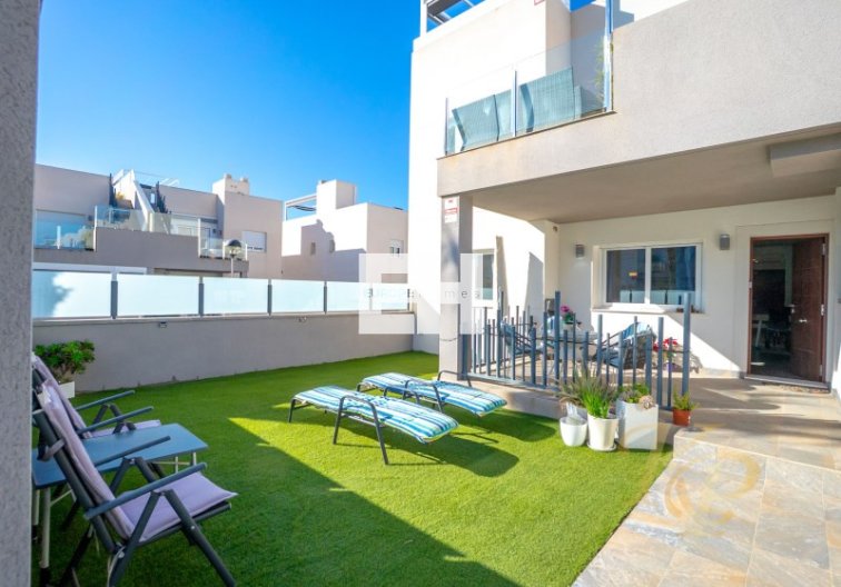 Apartamento  - Segunda mano - Torrevieja - Costa Blanca