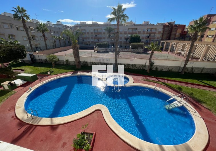 Apartamento  - Segunda mano - Torrevieja - Costa Blanca