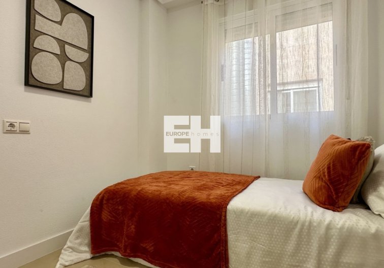 Apartamento  - Segunda mano - Torrevieja - Costa Blanca