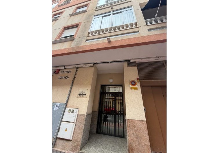 Apartamento  - Segunda mano - Torrevieja - Costa Blanca