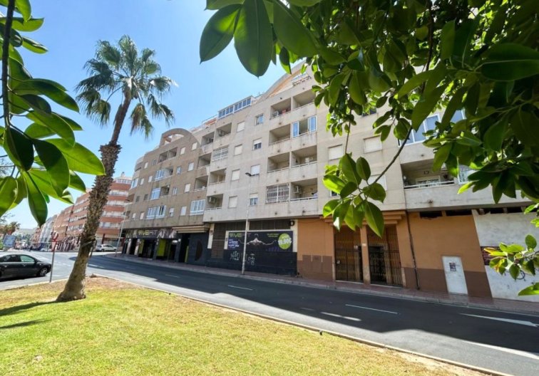 Apartamento  - Segunda mano - Torrevieja - Costa Blanca