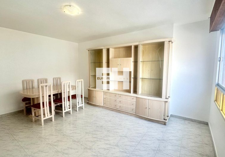Apartamento  - Segunda mano - Torrevieja - Estacion De Autobuses