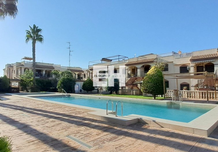 Apartamento  - Segunda mano - Torrevieja - Parque Acuático - Sector 25