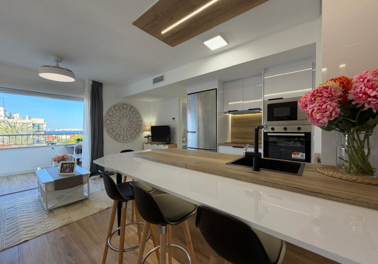 Apartamento  - Segunda mano - Torrevieja - Punta Prima
