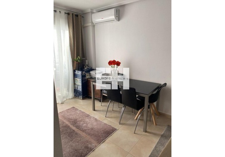 Apartamento  - Segunda mano - Torrevieja - Torrevieja