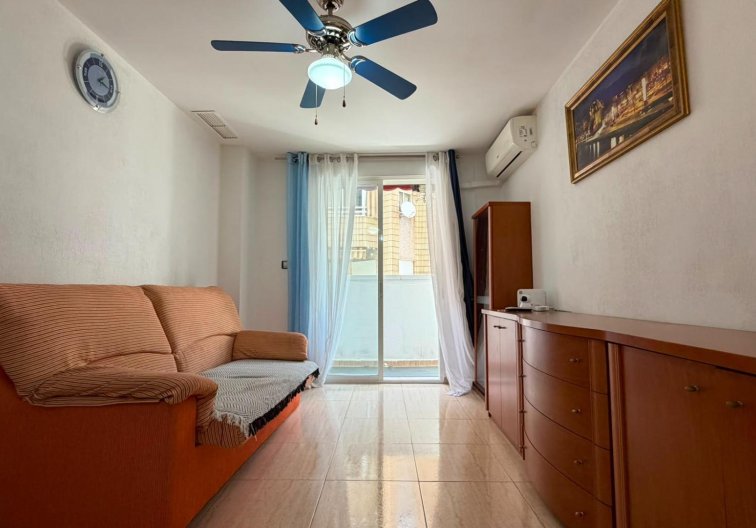 Apartamento  - Segunda mano - Torrevieja - Torrevieja