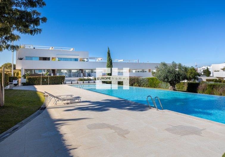 Apartment Penthouse - Herverkoop - Torrevieja - Los Balcones 