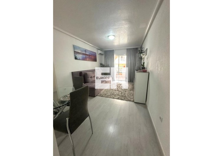 Apartment - Resale - Torrevieja - Centro