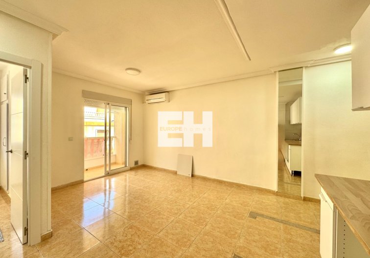 Apartment - Resale - Torrevieja - Centro
