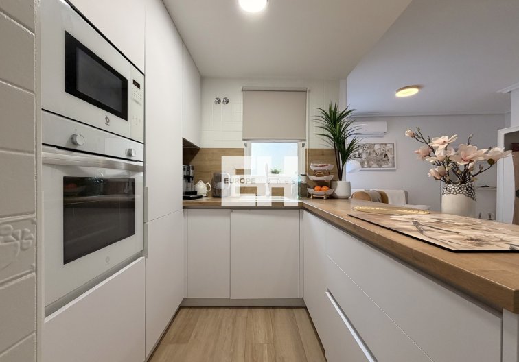 Apartment - Resale - Torrevieja - Costa Blanca