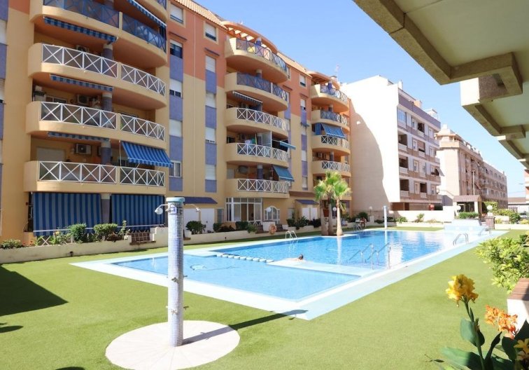 Apartment - Resale - Torrevieja - Costa Blanca