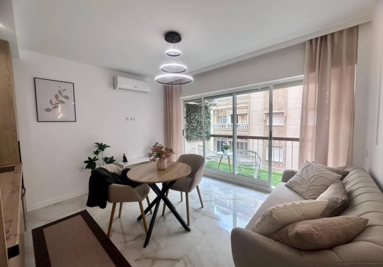 Apartment - Resale - Torrevieja - Estacion De Autobuses