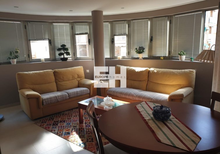 Apartment - Resale - Torrevieja - Las Piscinas Naturales