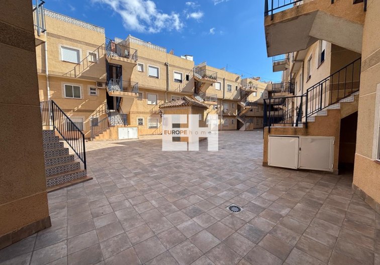 Apartment - Resale - Torrevieja - Playa de los Locos