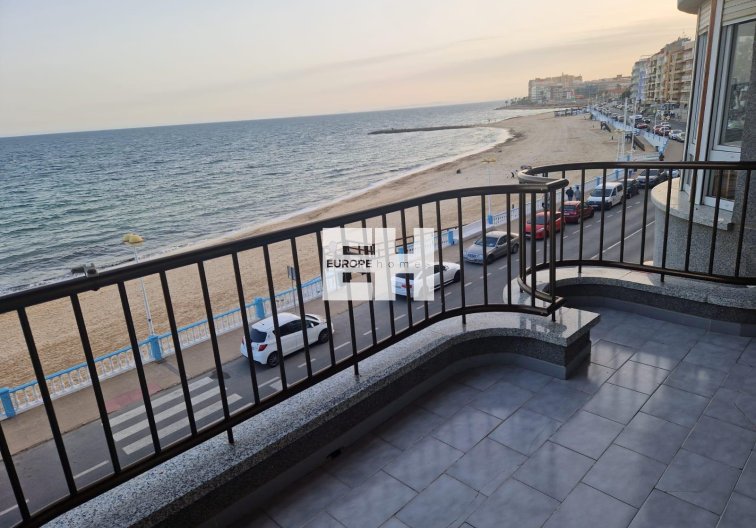 Apartment - Resale - Torrevieja - Playa de los Locos