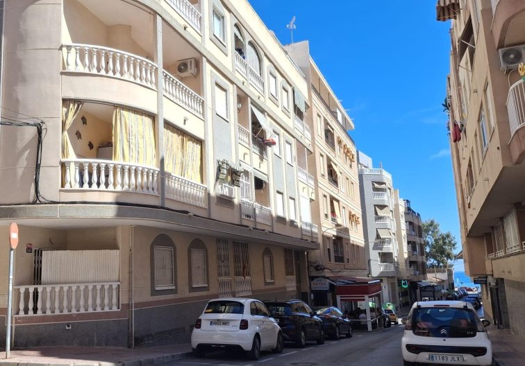 Apartment - Resale - Torrevieja - Playa de los Locos
