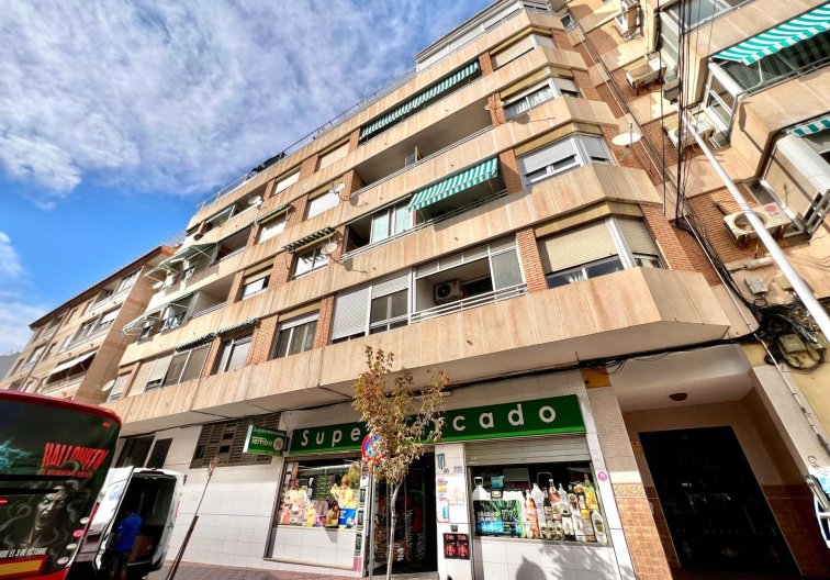 Apartment - Resale - Torrevieja - Puerto Deportivo