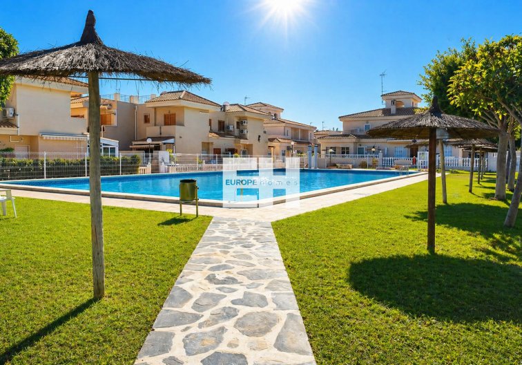 Appartement - Herverkoop - Orihuela Costa - Costa Blanca