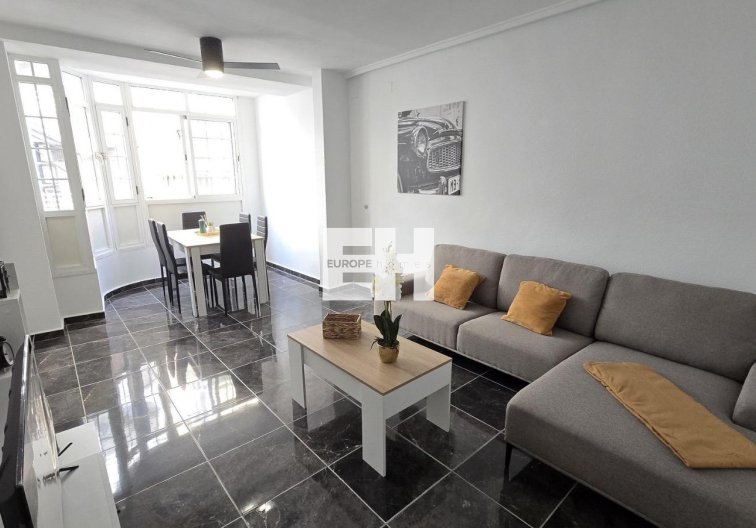 Appartement - Herverkoop - Torrevieja - Centro - Muelle Pesquero