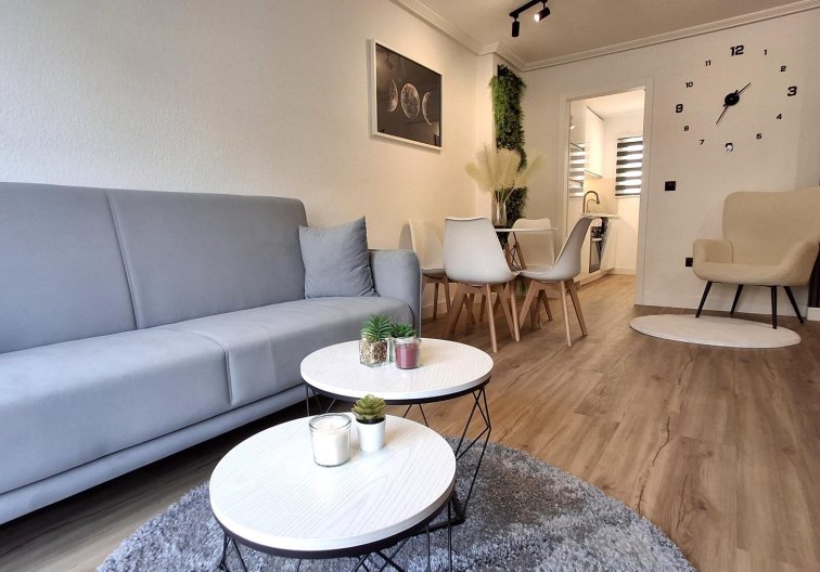 Appartement - Herverkoop - Torrevieja - Estacion De Autobuses