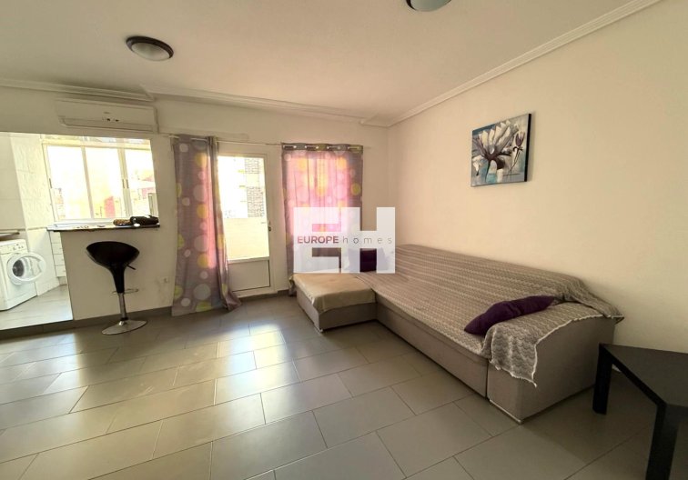 Appartement - Herverkoop - Torrevieja - Las Piscinas Naturales