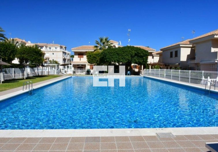 Bungalow - Herverkoop - Orihuela Costa - La Zenia