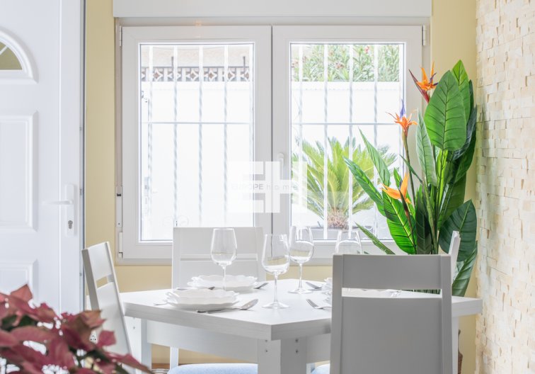 Bungalow - Wiederverkauf - Torrevieja - Torretas