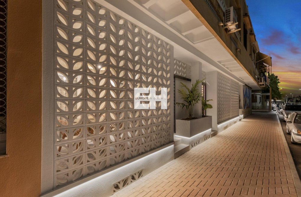 Construction Neuve - Ground floor apartment - Torrevieja - Playa Los Naufragos