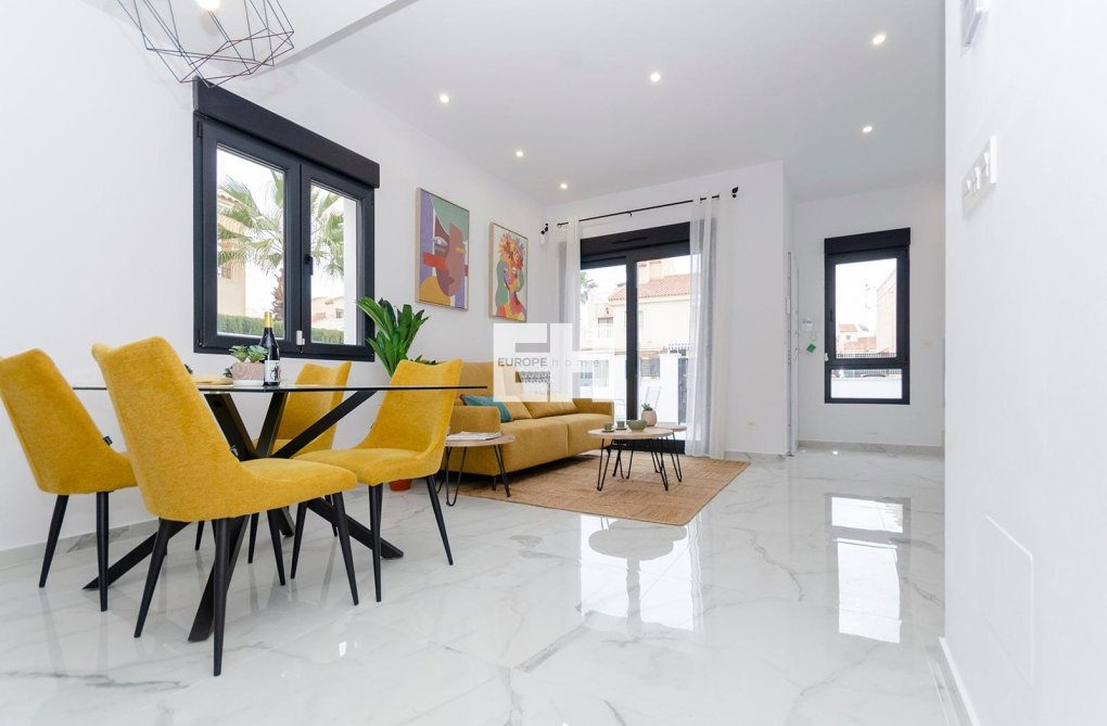 Construction Neuve - villa - Torrevieja - Torretas