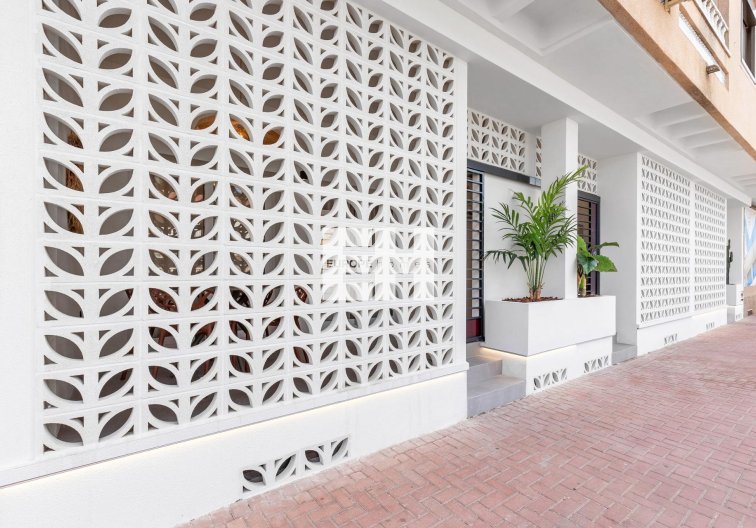 Ground floor apartment - Neubau - Torrevieja - Playa Los Naufragos