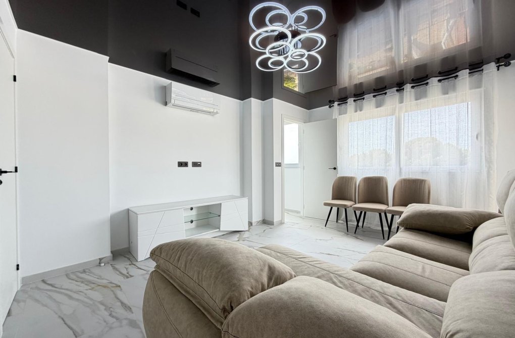 Herverkoop - Appartement - Orihuela Costa - La Zenia