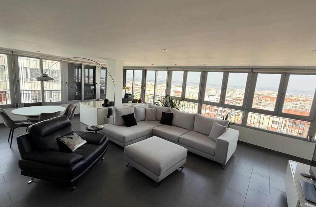 Herverkoop - Appartement - Torrevieja - Acequion
