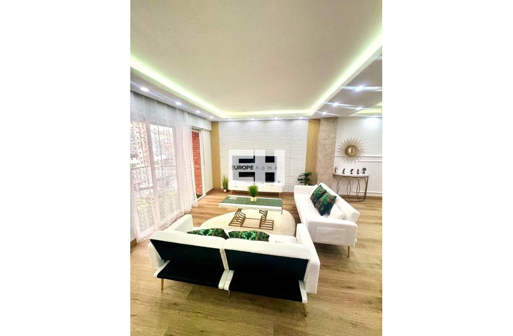 Herverkoop - Appartement - Torrevieja - Centro - Muelle Pesquero