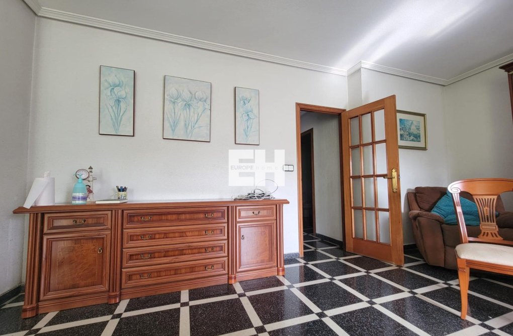 Herverkoop - Appartement - Torrevieja - Centro