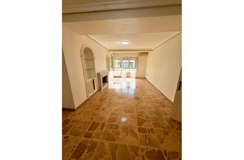 Herverkoop - Appartement - Torrevieja - Centro