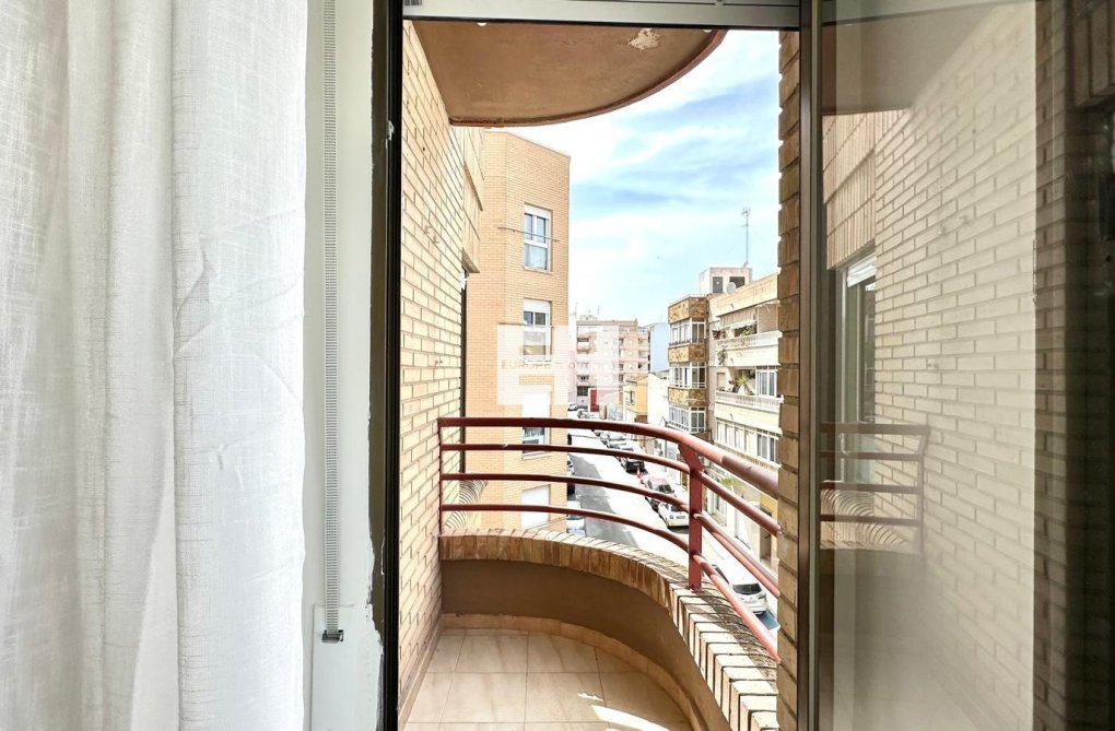 Herverkoop - Appartement - Torrevieja - Centro