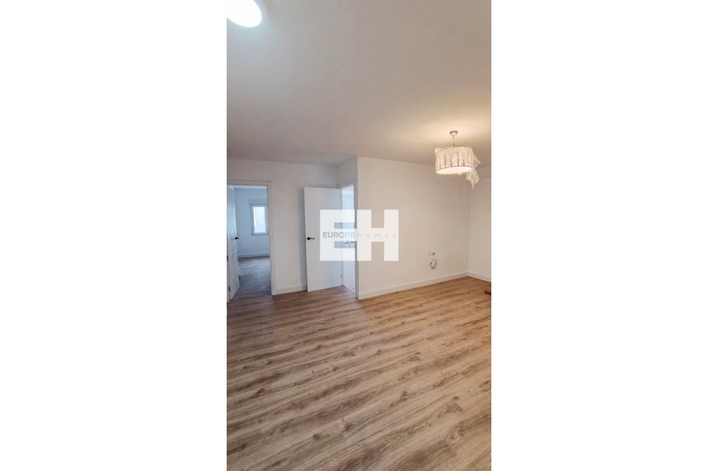 Herverkoop - Appartement - Torrevieja - Centro