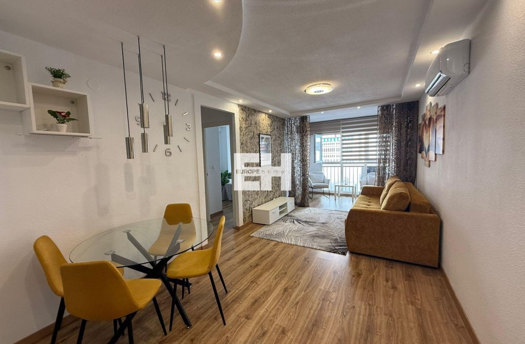 Herverkoop - Appartement - Torrevieja - Centro