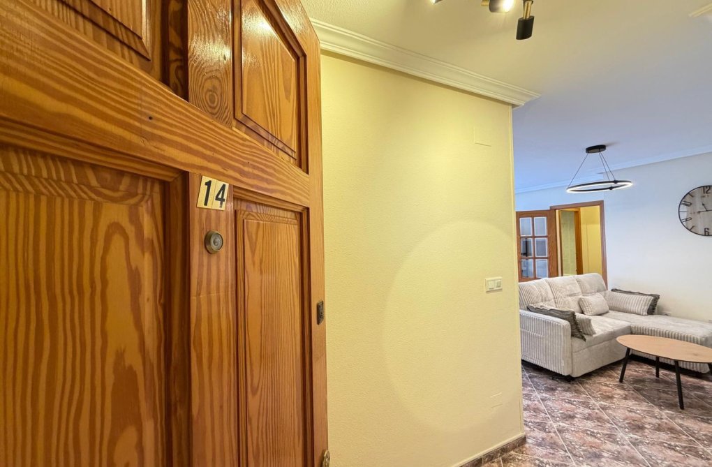 Herverkoop - Appartement - Torrevieja - Centro