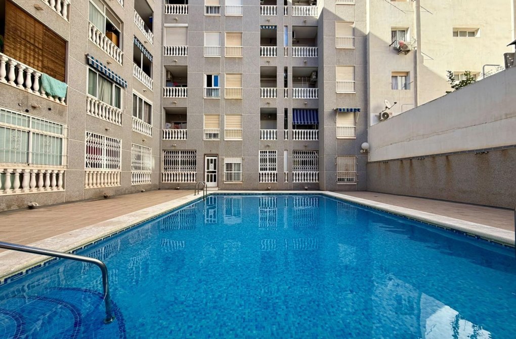 Herverkoop - Appartement - Torrevieja - Playa de los Locos