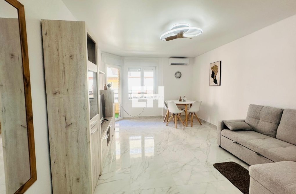 Herverkoop - Appartement - Torrevieja - Playa del Cura