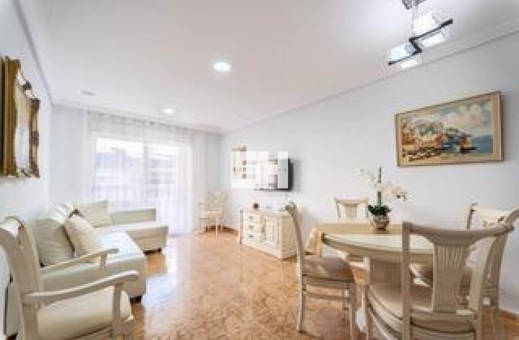 Herverkoop - Appartement - Torrevieja - Playa del Cura
